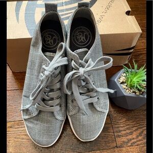 Euc Robert Wayne shoes NICK size 8 gray color